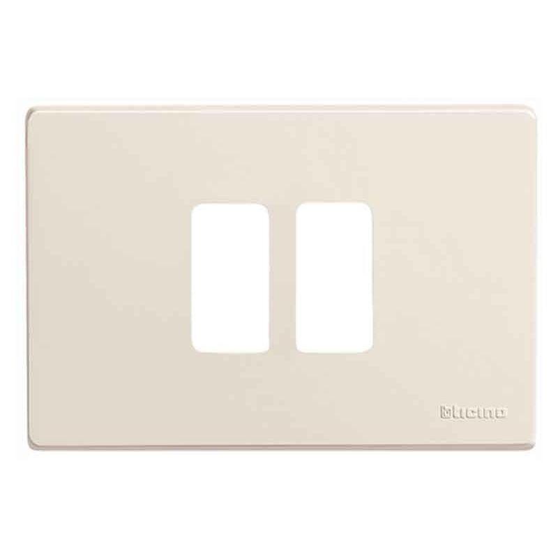 foto del prodotto bticino placca per interruttori magic 2 posti centrati resina avorio tic500 23 r