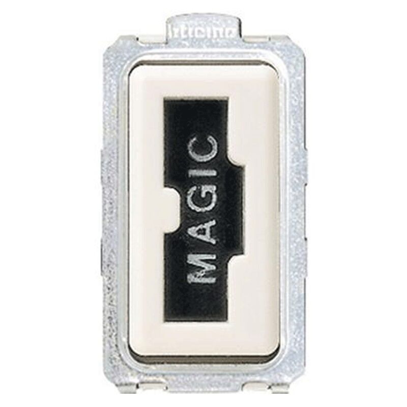 foto del prodotto bticino presa magic di sicurezza irreversibile 2p t 10a per spina 2200n 5100