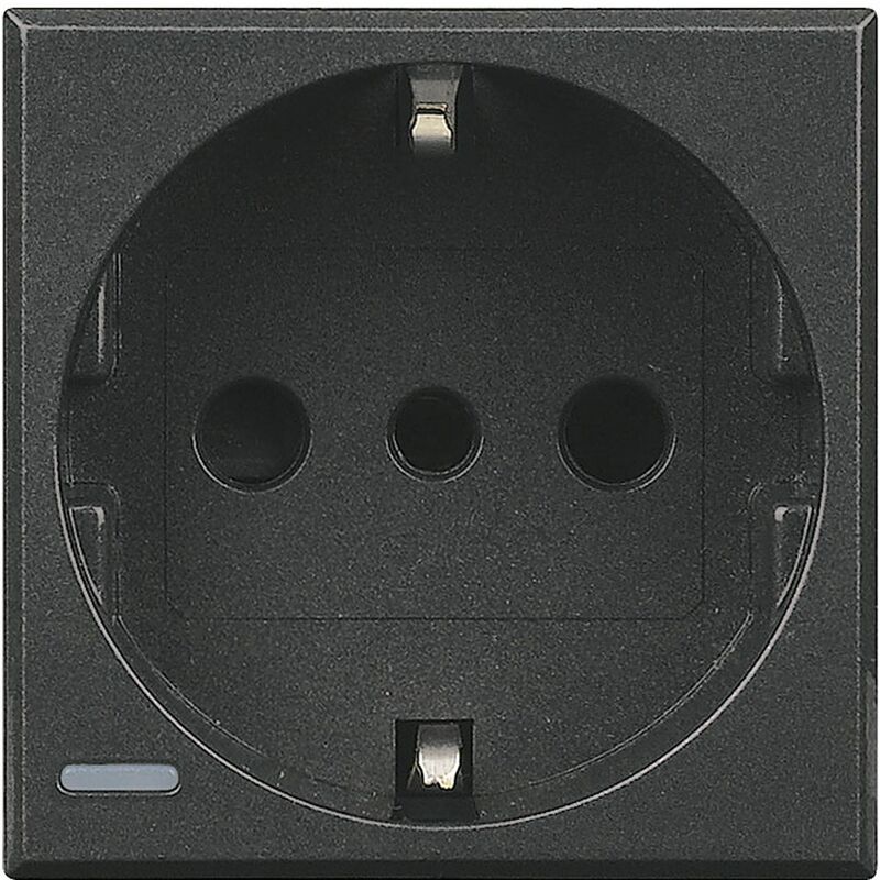 foto del prodotto bticino presa p30 2p t 16a 250vac axolute hs4140