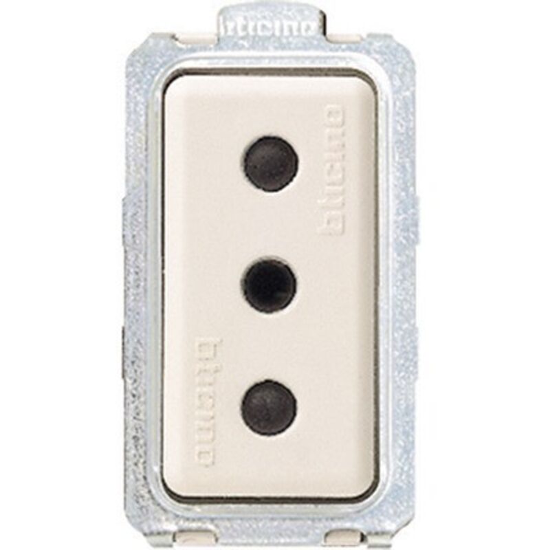 foto del prodotto bticino presa standard italiano 2p t 10a magic cod. 5113 