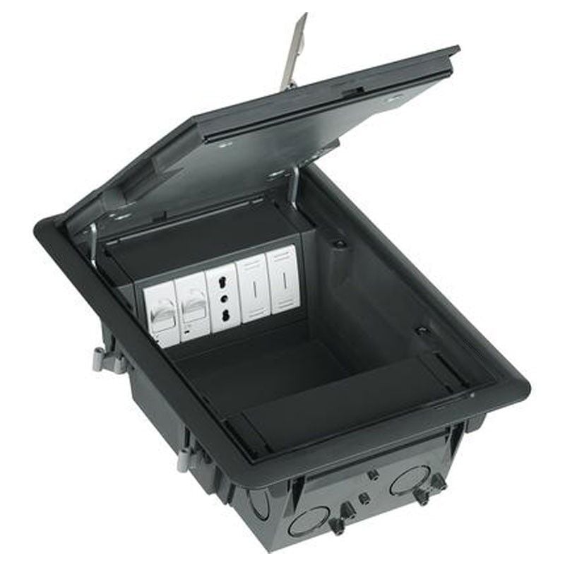 foto del prodotto bticino torretta a scomparsa 8 10 moduli cop. inox antiscivolo 150702