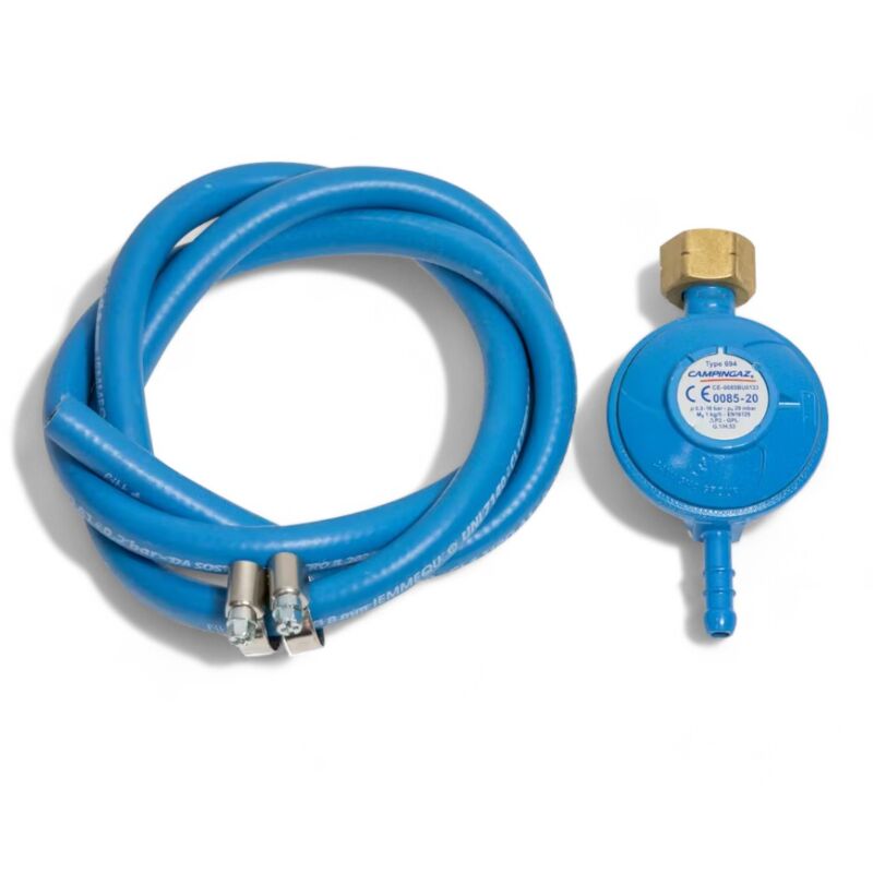 foto del prodotto campingaz kit regolatore taratura fissa con tubo e fascette collegamento bombole gas per barbecue attacco italia