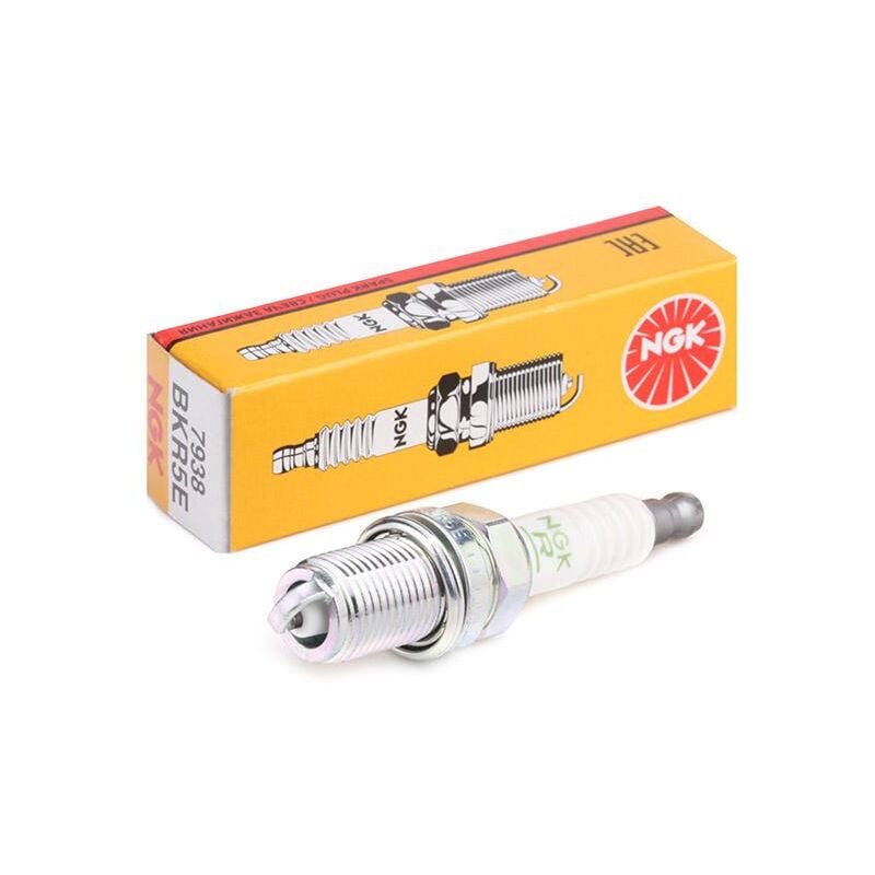 foto del prodotto candela di accensione motore benzina trattorino rasaerba ngk 11 332 bkr5e