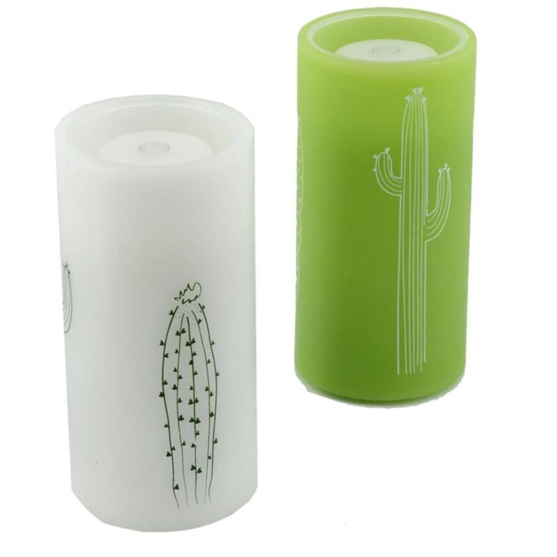 foto del prodotto candela led con cactus colorazione bianca luce calda h 20 cm con telecomando timer