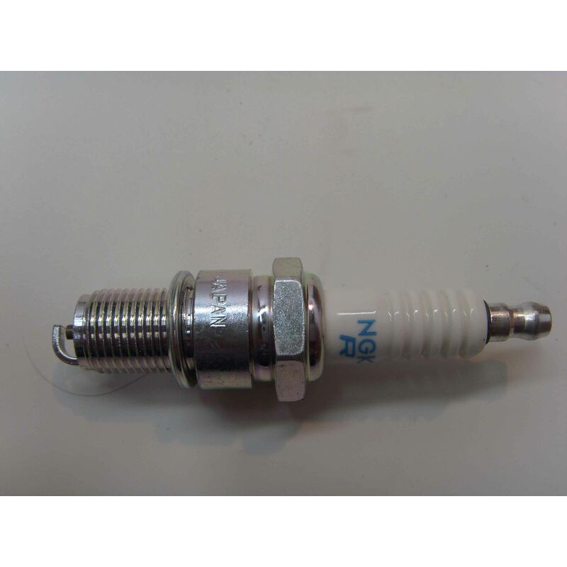 foto del prodotto candela ngk motore rasaerba tosaerba tagliaerba bpr4es 240227