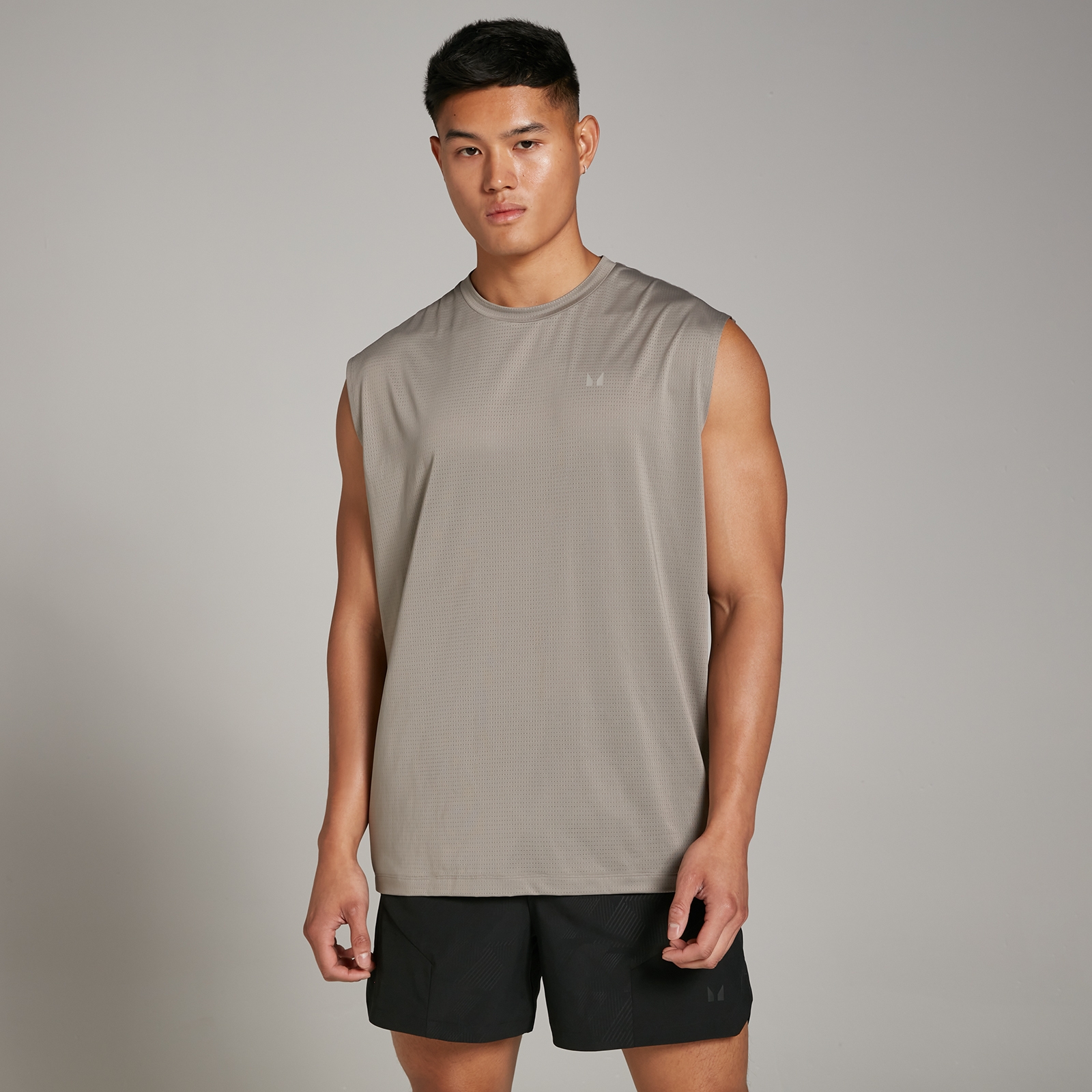 foto del prodotto canotta sportiva oversize in mesh mp tempo da uomo argilla xs