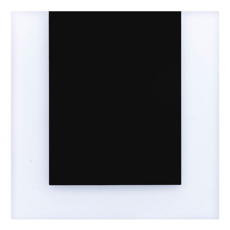 foto del prodotto capri nero colore neutro 4000k