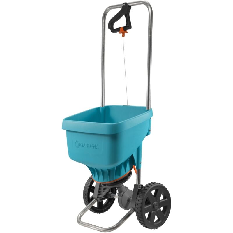 foto del prodotto carrello spandiconcime xl, capacit 18 l, fino a 800 m2 di superficie 436 20 gardena