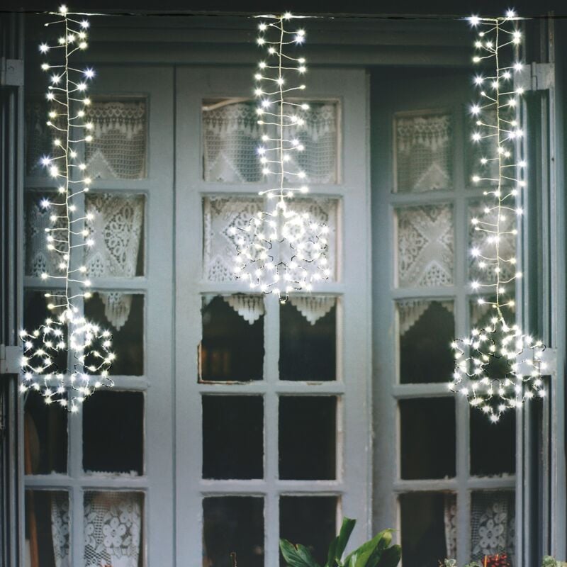 foto del prodotto cascata stalattite decorata cristalli di neve luminosi con led a luce fredda per esterno e interno