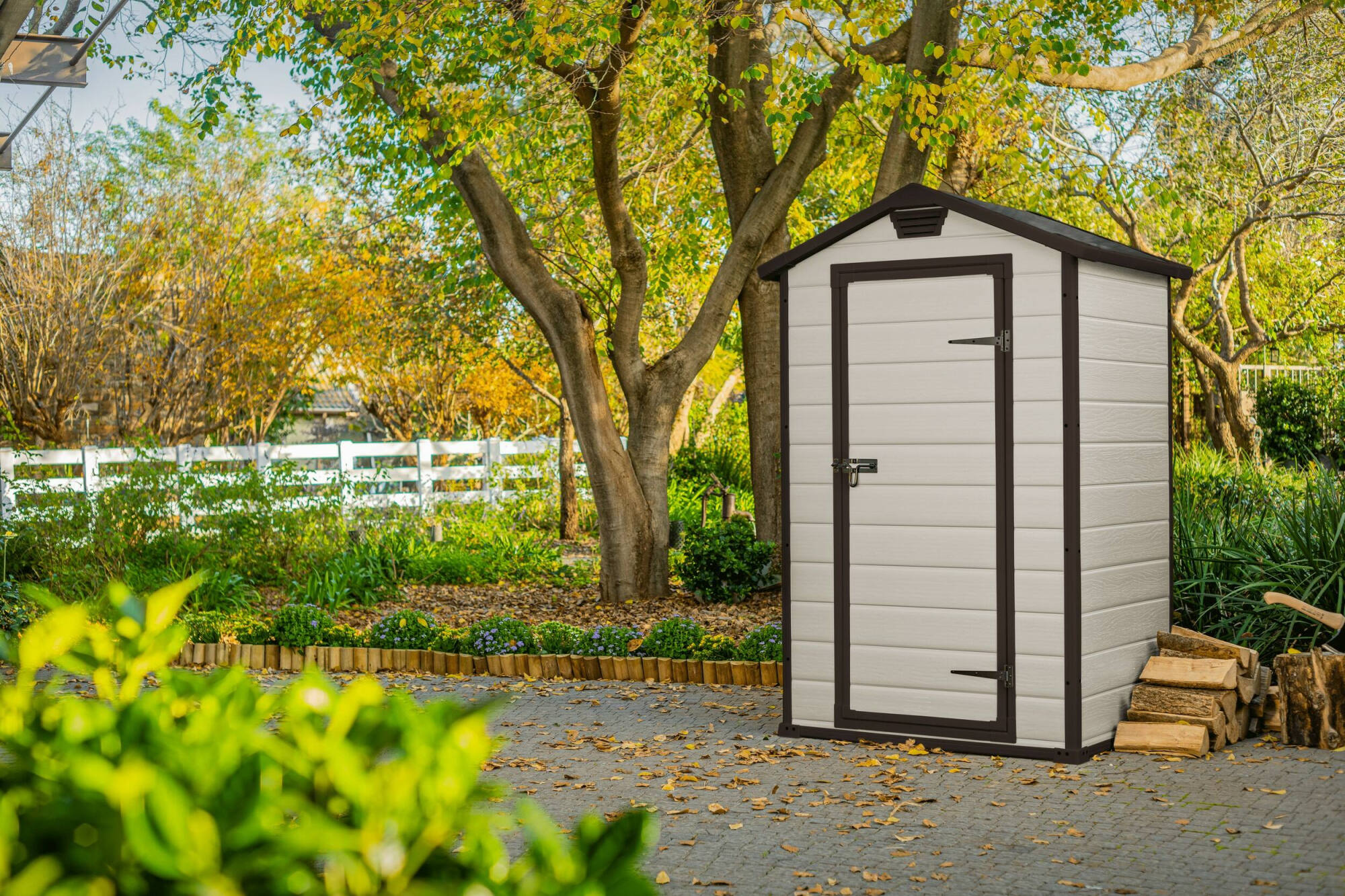 foto del prodotto casetta da giardino cranbrook, capanno da esterno, rimessa da giardino, ripostiglio per attrezzi, 129x103 h196 cm, beige