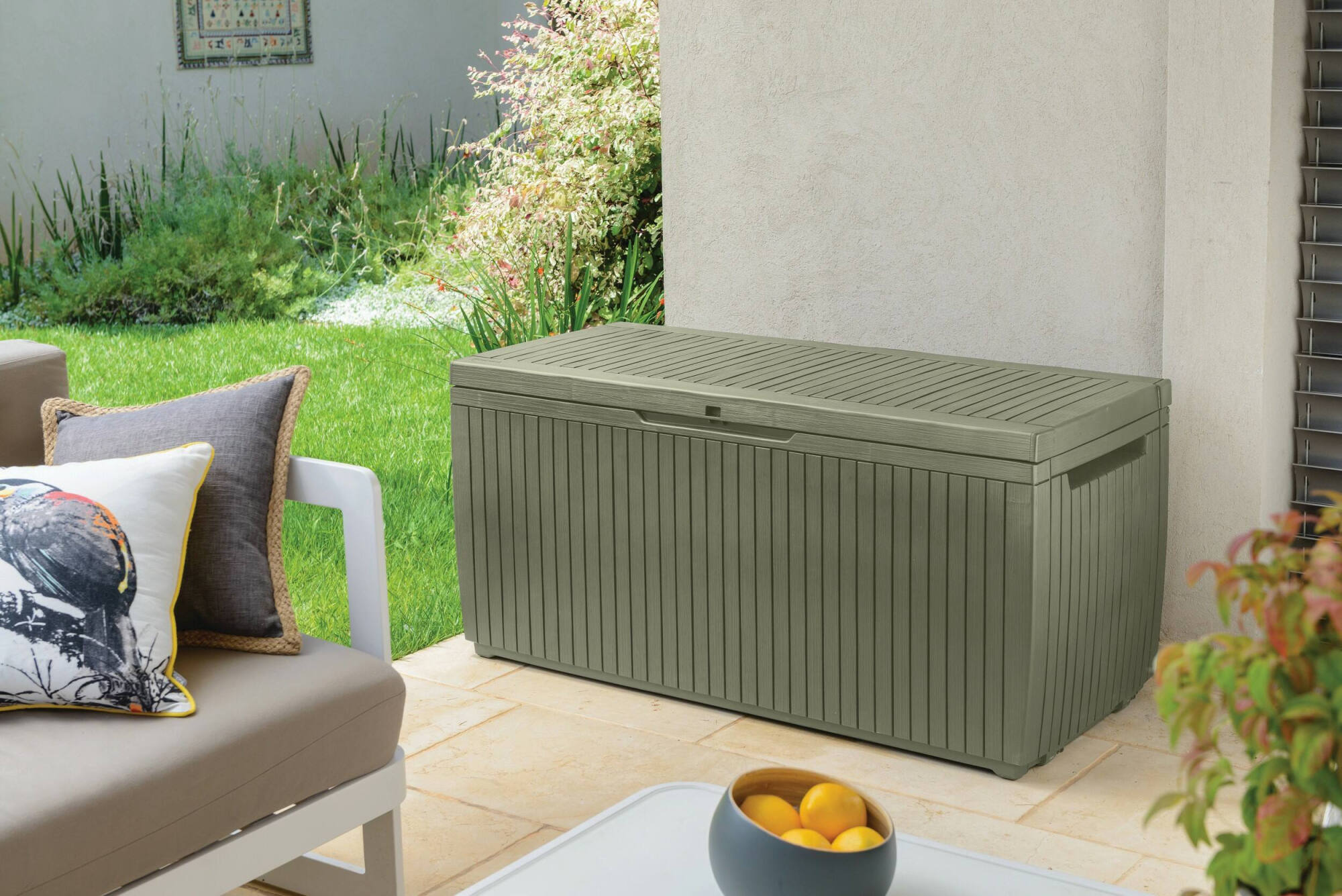 foto del prodotto cassapanca outdoor burlington, baule da giardino, contenitore da esterno, panchina contenitore da esterno, 123x54 h57 cm, verde