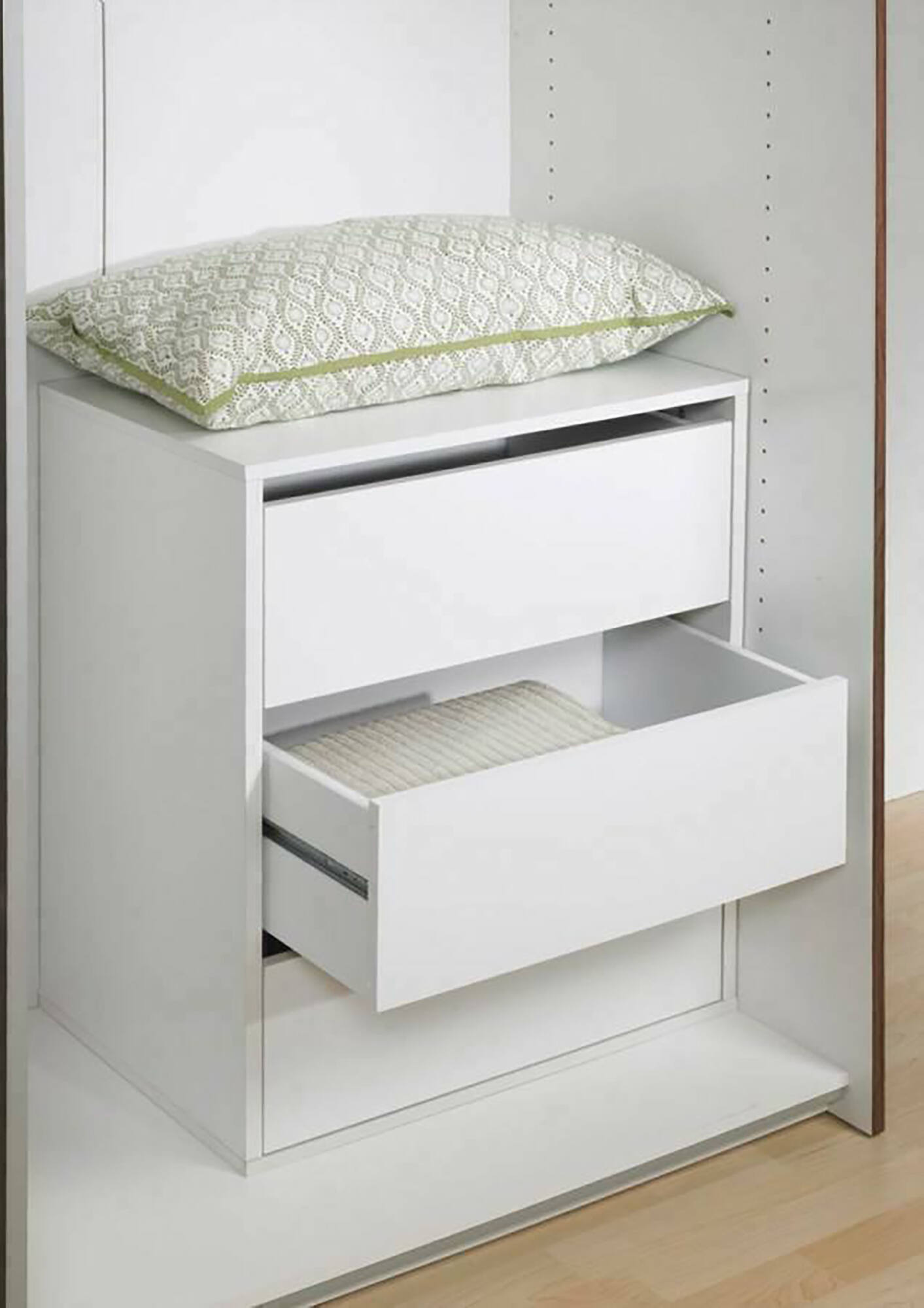 foto del prodotto cassettiera a tre cassetti da adonino, colore bianco, cm 51 x 70 x 39