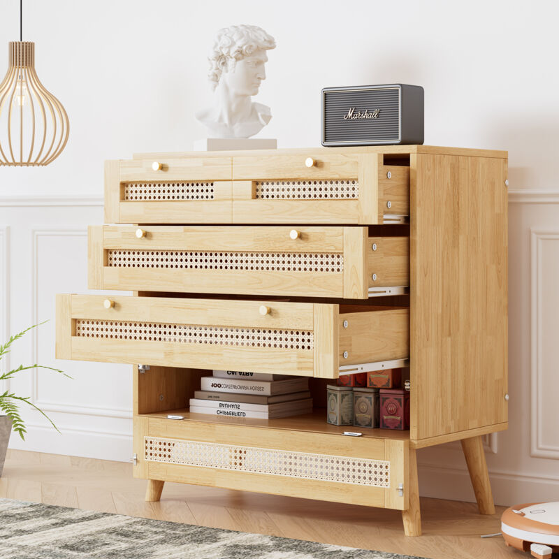 foto del prodotto cassettiera classica, mobile con 3 cassetti, con piano cassetto in rattan, con coperchio inferiore incernierato, con maniglia in metallo dorato e