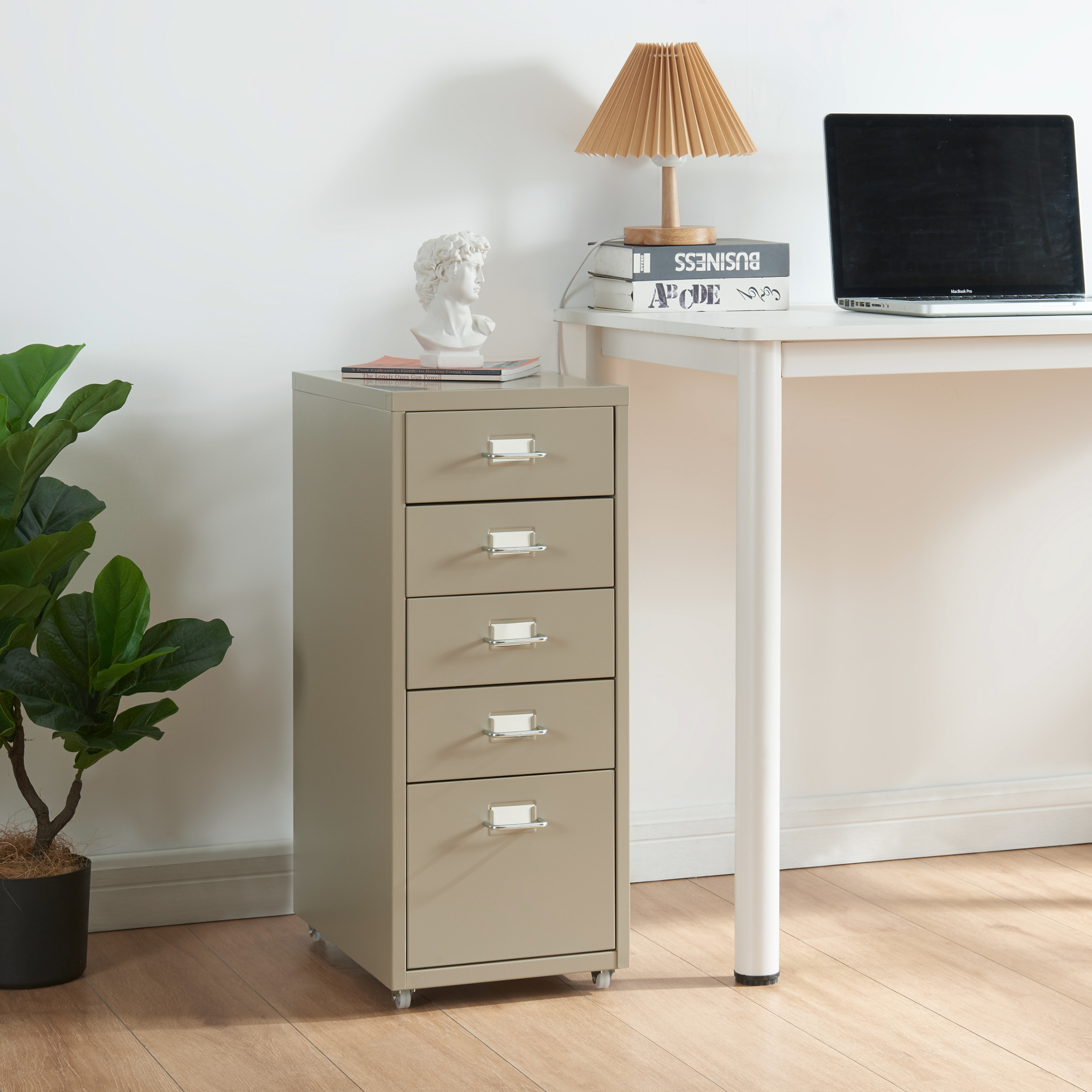 foto del prodotto cassettiera k kar in acciaio mobile archivio con 5 cassetti e rotelle - color cammello en.casa