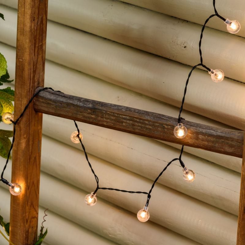 foto del prodotto catena luminosa solare con 50 lampadine a led decorazione per giardino 5 mt trasparente