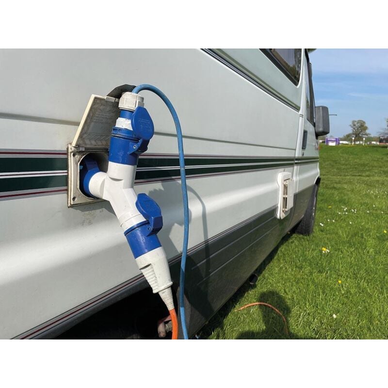foto del prodotto cavo adattatore spina schuko a presa cee 3 m