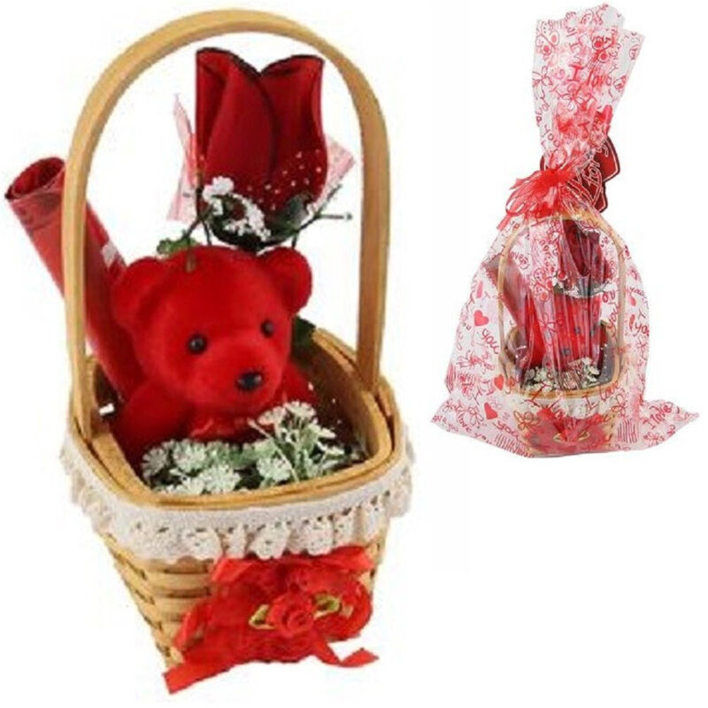 foto del prodotto cesta con peluche orsetto rosso idea regalo san valentino fiori confezione 63294 trade shop traesio