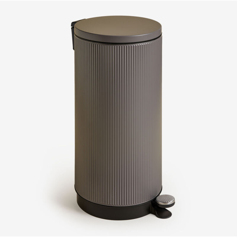 foto del prodotto cestino con coperchio e pedale midler sklum