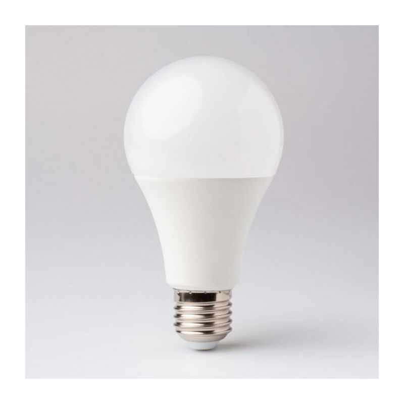 foto del prodotto classic e27 20w 6500k a70 1800lm luce fredda