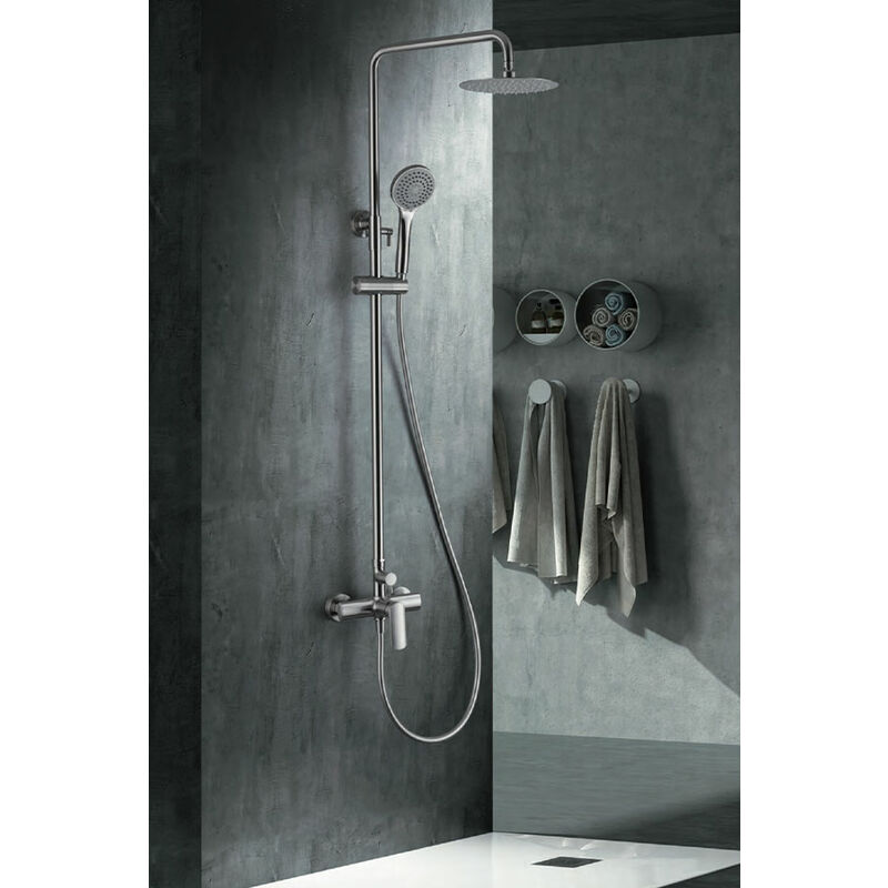 foto del prodotto colonna doccia con miscelatore singolo modello ural soffione di dimensioni standard colore argento con finitura in nichel imex 