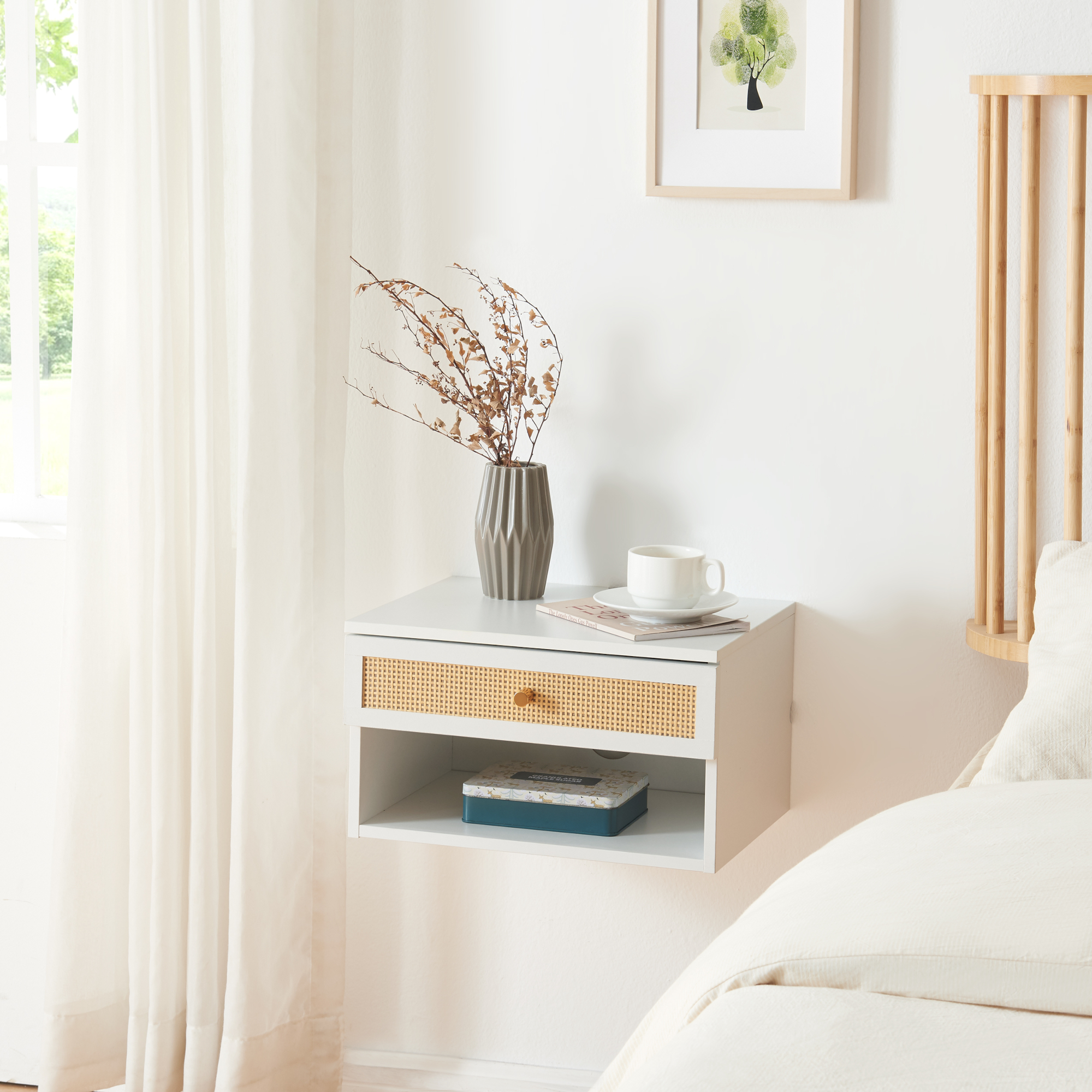 foto del prodotto comodino da parete eiker con cassetto e scomparto 40x32x23 cm bianco en.casa 