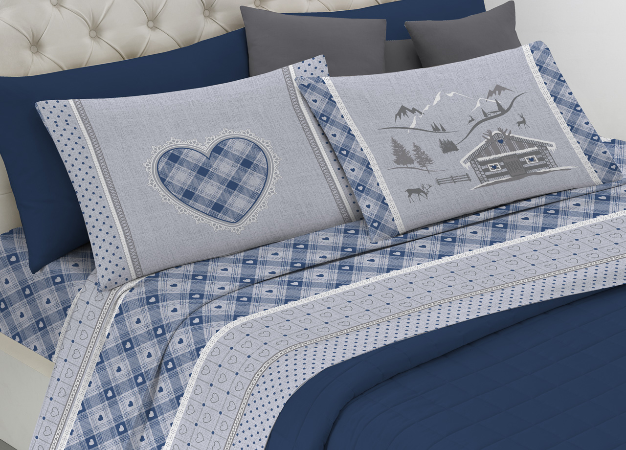 foto del prodotto completo lenzuola flanella pensieri delicati 100 cotone disegno chalet singolo blu