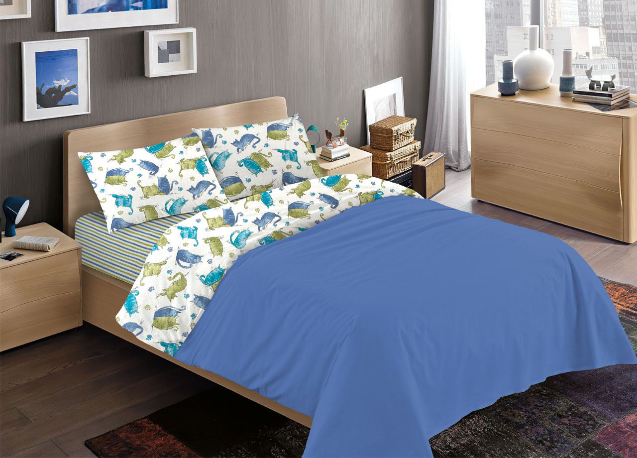 foto del prodotto completo lenzuola letto 100 cotone disegno gatti animali micio colorato mod rp made in italy 2 piazze blu
