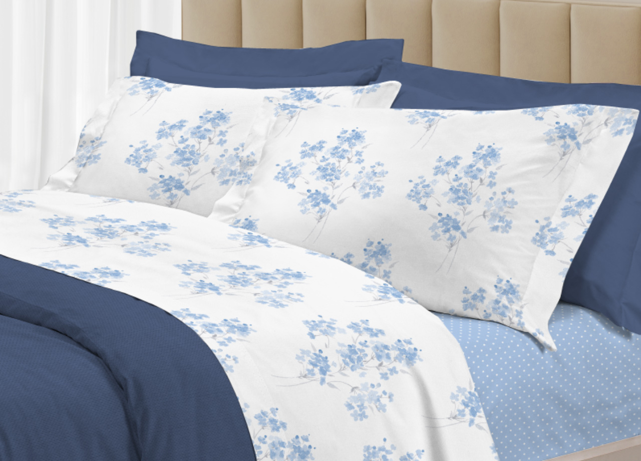 foto del prodotto completo lenzuola letto 100 cotone made italy 3027 disegno primavera piazza e mezza azzurro