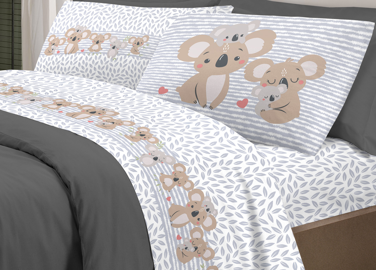 foto del prodotto completo lenzuola letto pensieri delicati 100 cotone dis. koala family singolo grigio