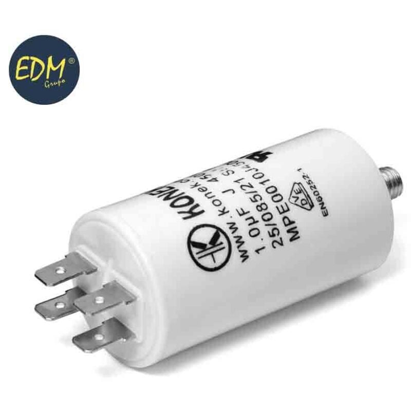 foto del prodotto condensatore mka 10uf 5 450v 3,4x7cm con picchetto m8 e doppio faston konek