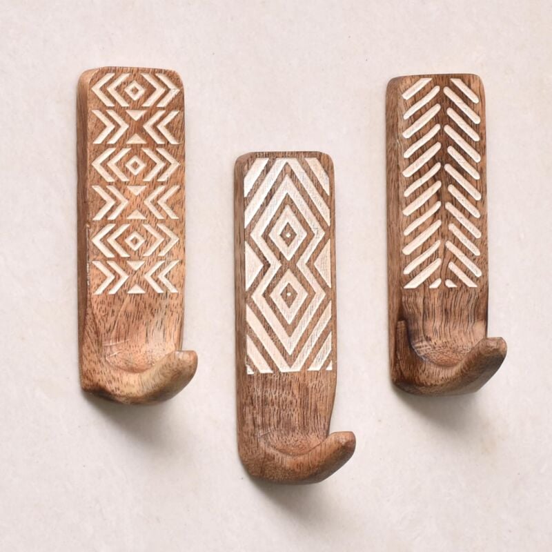 foto del prodotto confezione da 3 ganci da parete in legno anti-danni - ganci da parete adesivi - ganci da parete decorativi in stile bohémien con chiave per appendere - grucce in legno - ganci da parete ad - bebusingoto