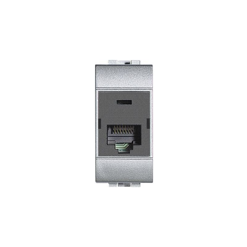 foto del prodotto connettore rj45 categoria 5 e livinglight tech