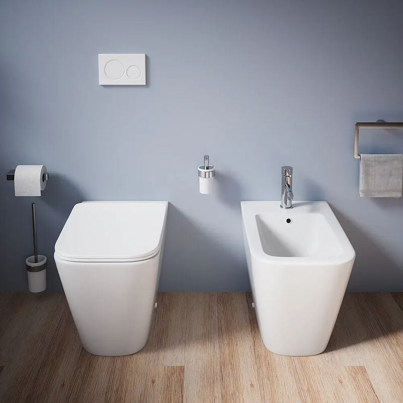 foto del prodotto coppia di sanitari filomuro in ceramica bianco opaco vaso rimless con sedile soft close e bidet mod. kyoto