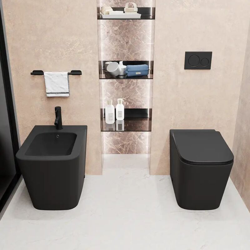 foto del prodotto coppia di sanitari filomuro in ceramica rimless nero opaco vaso bidet e copriwc soft-close mod. londra