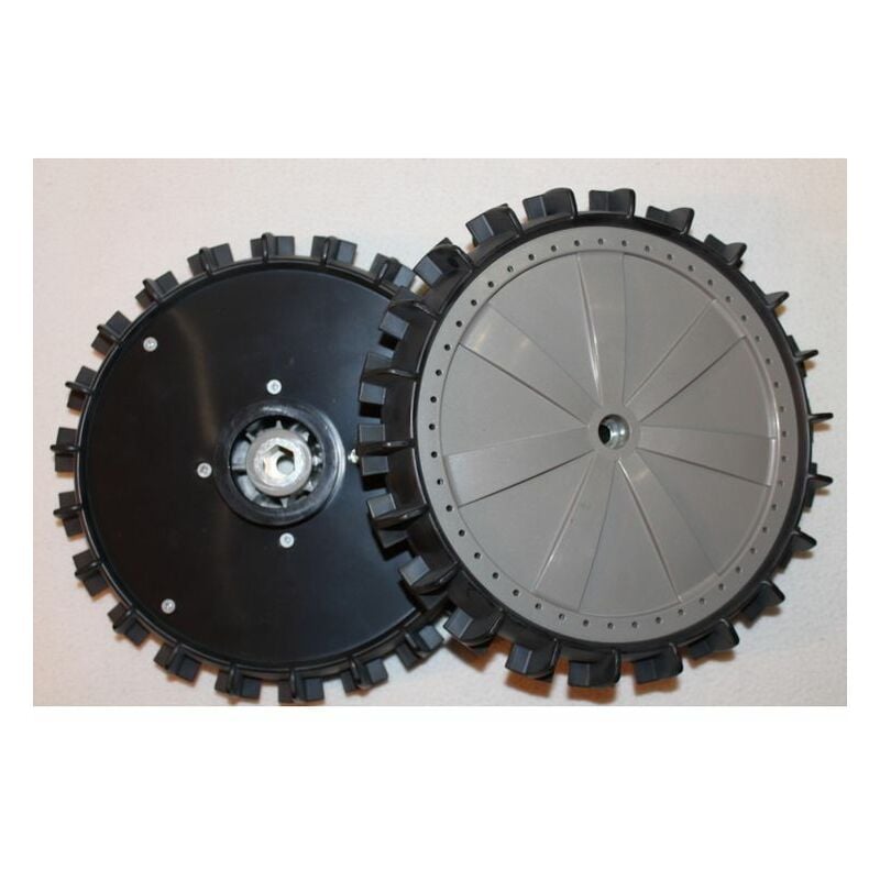 foto del prodotto coppia ruote posteriori con copertone per robot ambrogio l210 l200r deluxe elite
