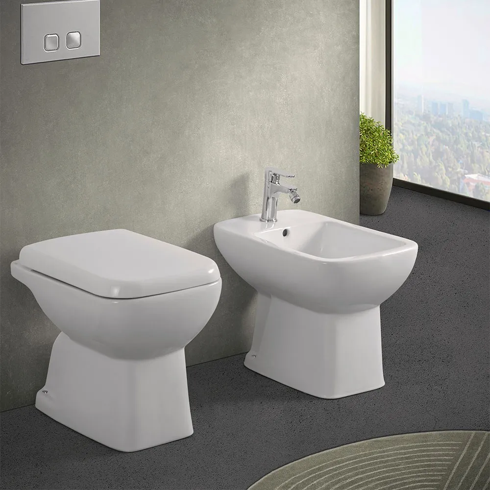 foto del prodotto coppia wc e bidet con scarico a pavimento e copriwc originale ginevra