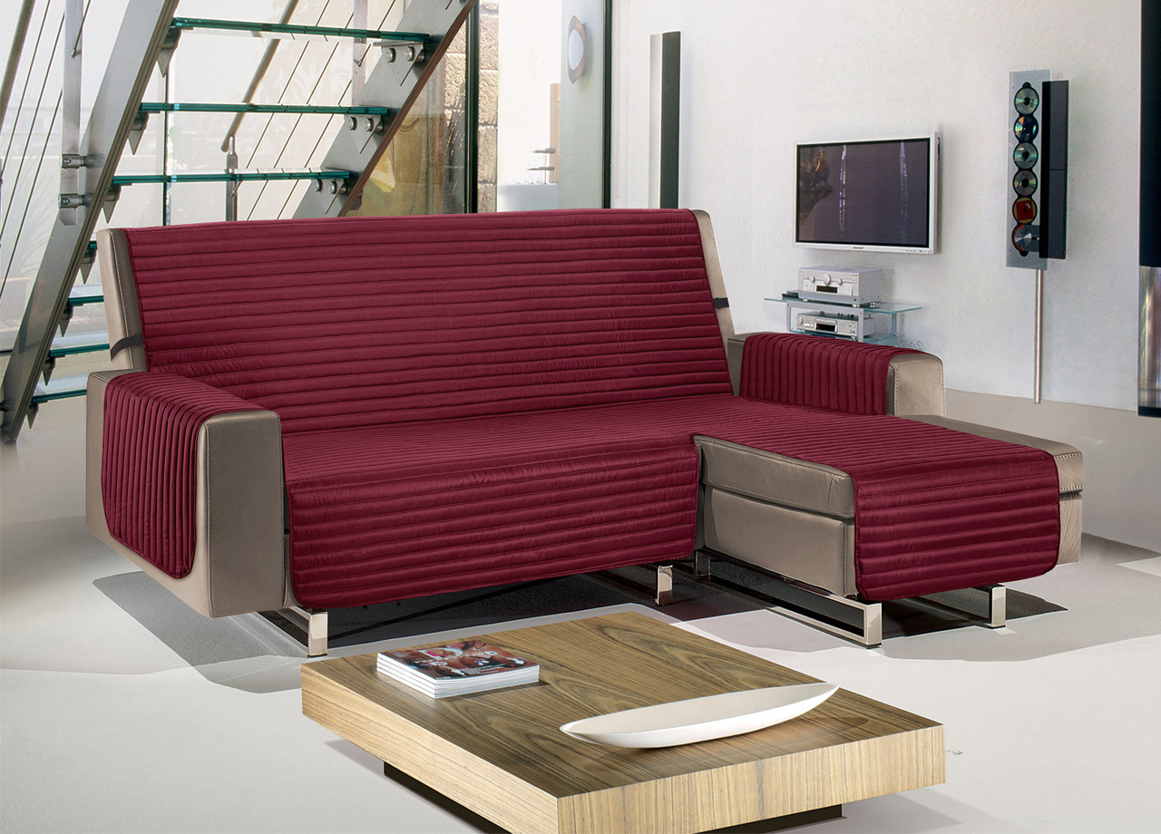 foto del prodotto copridivano con penisola sof cover trapuntato antimacchia double face 240cm bordeaux