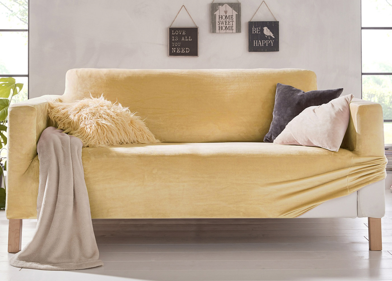 foto del prodotto copridivano elasticizzato effetto velluto modello morbidissimo colore oro 3 posti oro