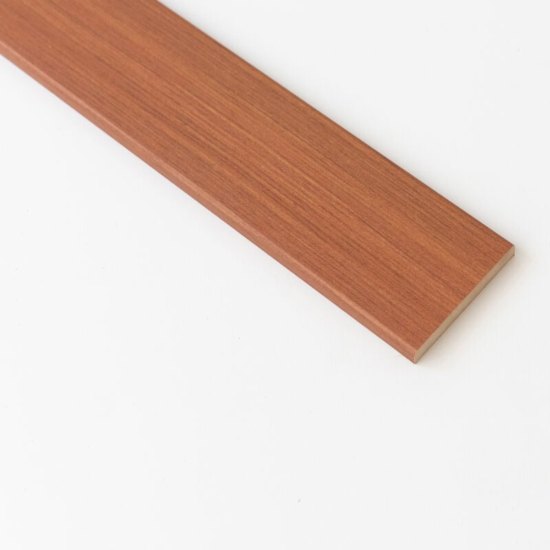 foto del prodotto coprifilo in mdf noce tanganica r6 mm.10x70x2400