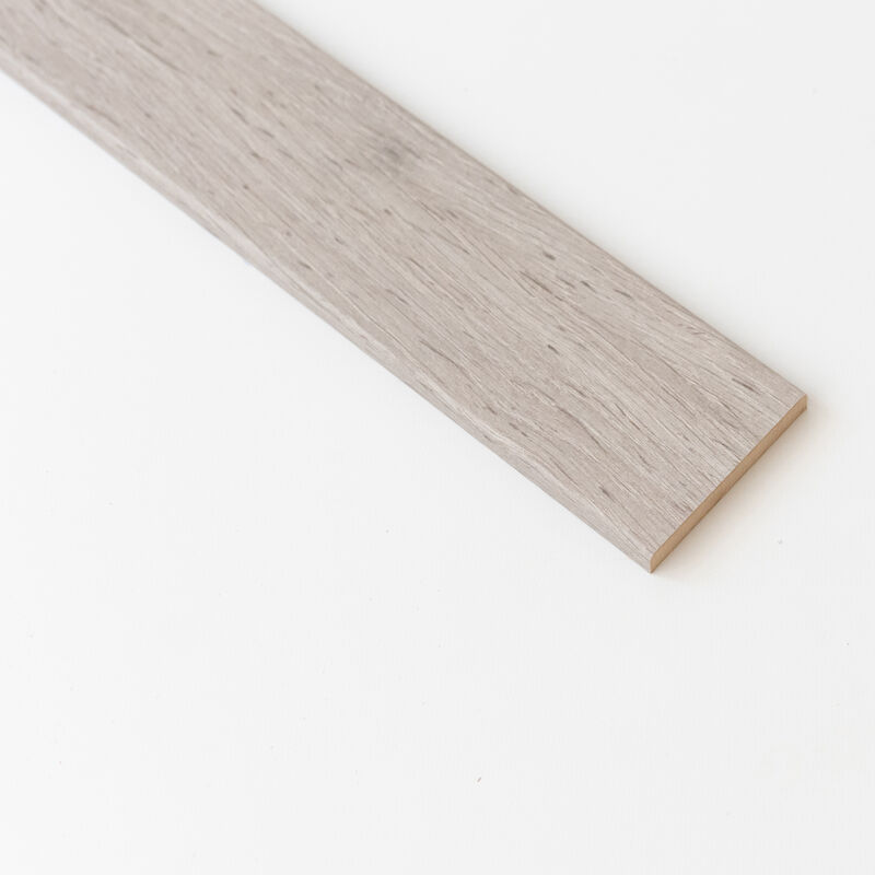 foto del prodotto coprifilo in mdf rovere grigio r6 mm.10x70x2400