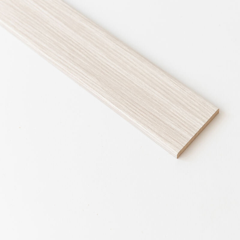 foto del prodotto coprifilo in mdf rovere sbiancato r6 mm.10x70x2400