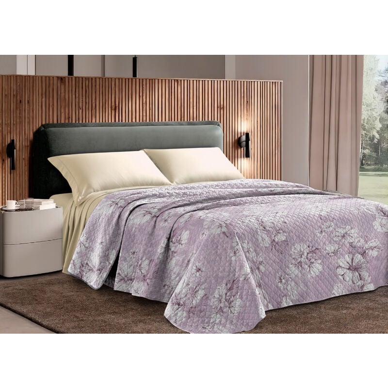 foto del prodotto copriletto challenge stampato in 100 microfibra di poliestere dis. rosa