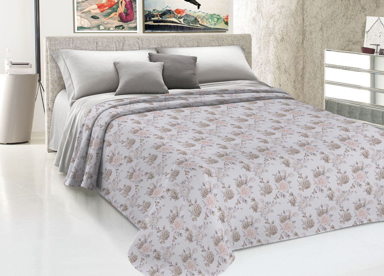 foto del prodotto copriletto piquet primavera estate 100 cotone disegno rosa grande floreale matrimoniale beige