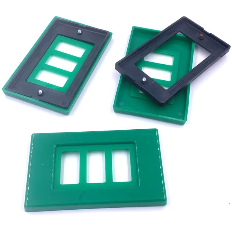 foto del prodotto coprinterruttore olivari tamigi 3 fori verde