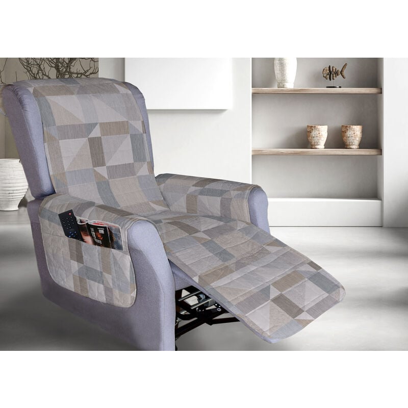 foto del prodotto copripoltrona reclinabile trapuntata atene poltrona relax astratta linea pensieri delicati, misurapoltronacolorerosso