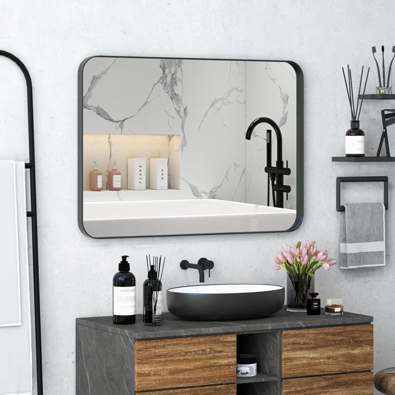 foto del prodotto costway specchio da bagno 51x81 cm, specchio rettangolare da parete con cornice metallica e angoli arrotondati, ideale per bagno ingresso camera da