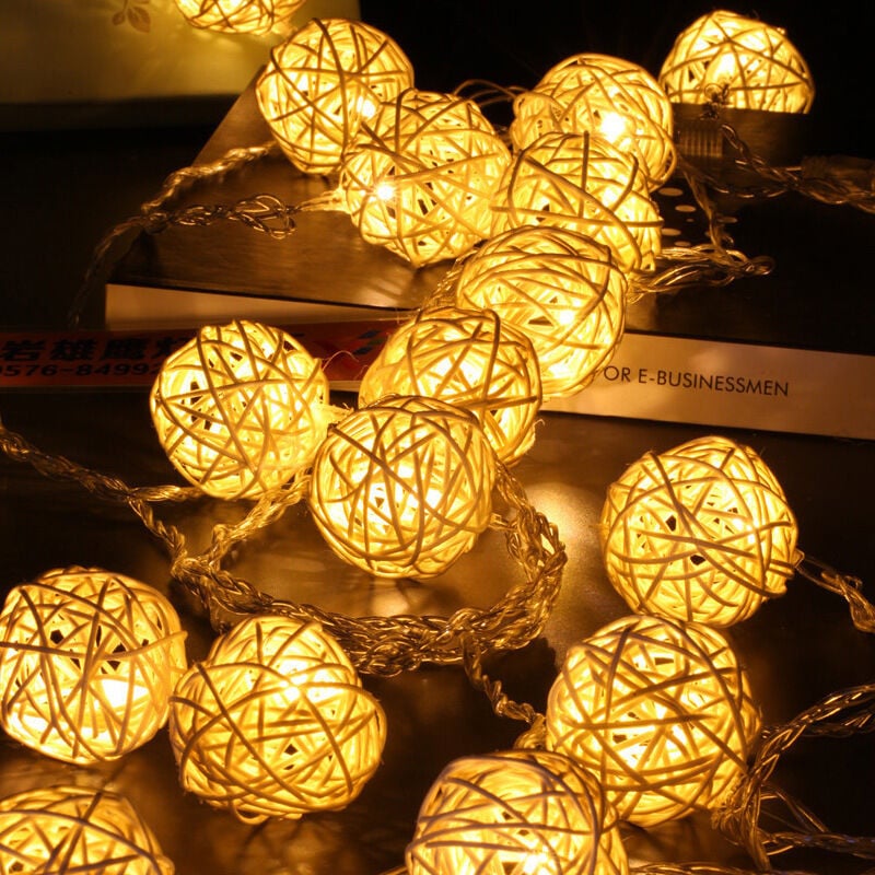foto del prodotto crediri luci per interni a catena 40 led bianco caldo palline di rattan ip20 5m decorazione natalizia per casa camera da letto soggiorno