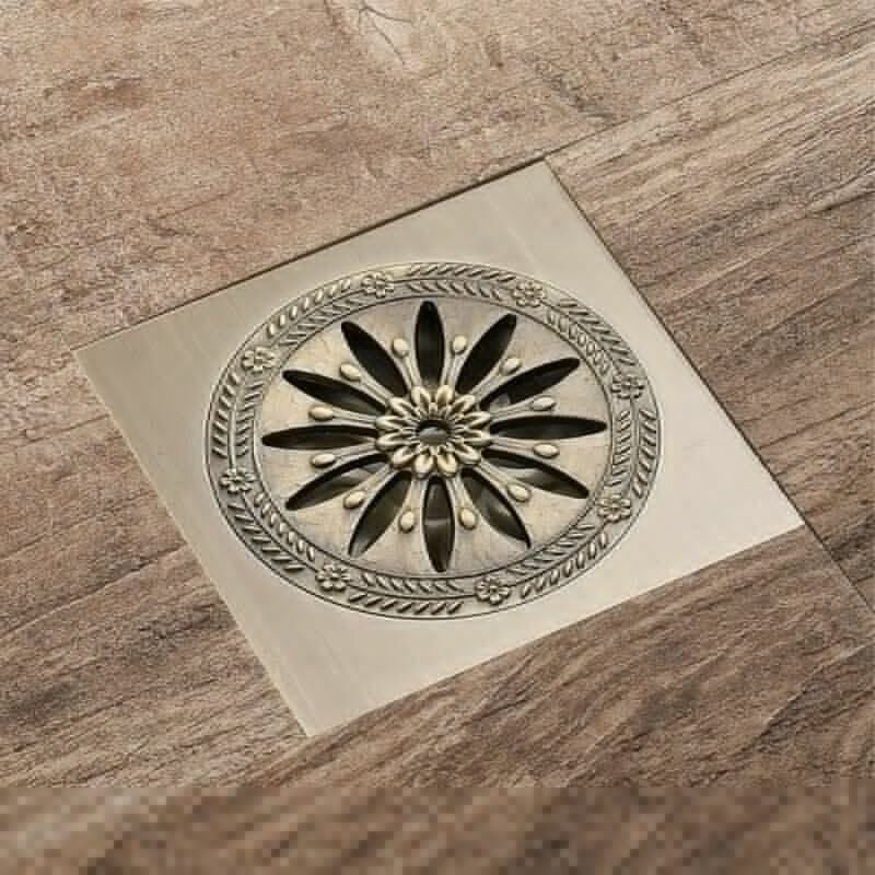 foto del prodotto cyslmuk scarico doccia in ottone, griglia quadrata antiodore per doccia a pavimento per bagno, calibro grande 10 x 10 cm, accessori per il bagno