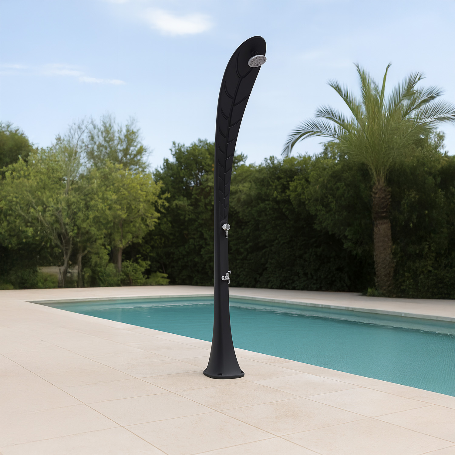 foto del prodotto doccia per esterno nera in polietilene hd con design foglia di palma serbatoio 35 litri soffione anticalcare e miscelatore monocomando starmatrix leafagess0930black