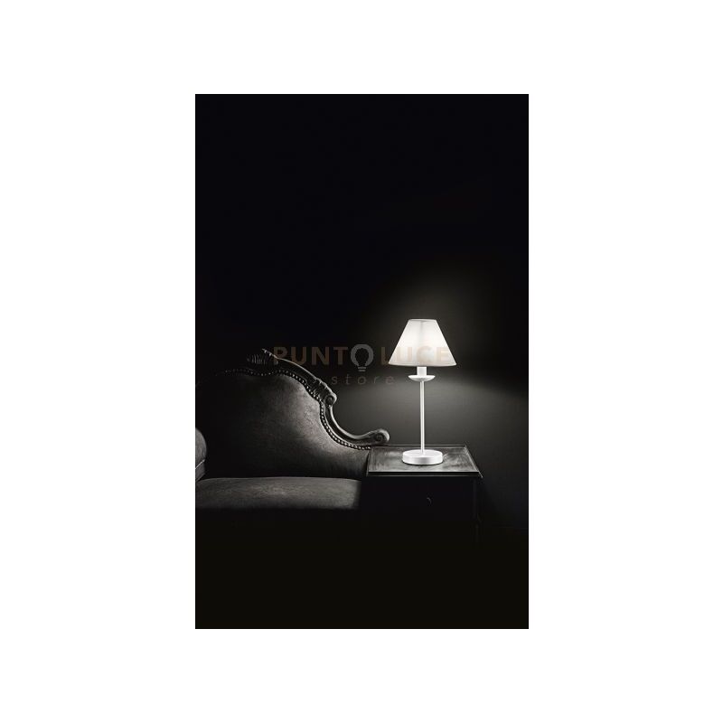 foto del prodotto ducale lumetto 1 luce in metallo verniciato bianco senza paralume attacco e14